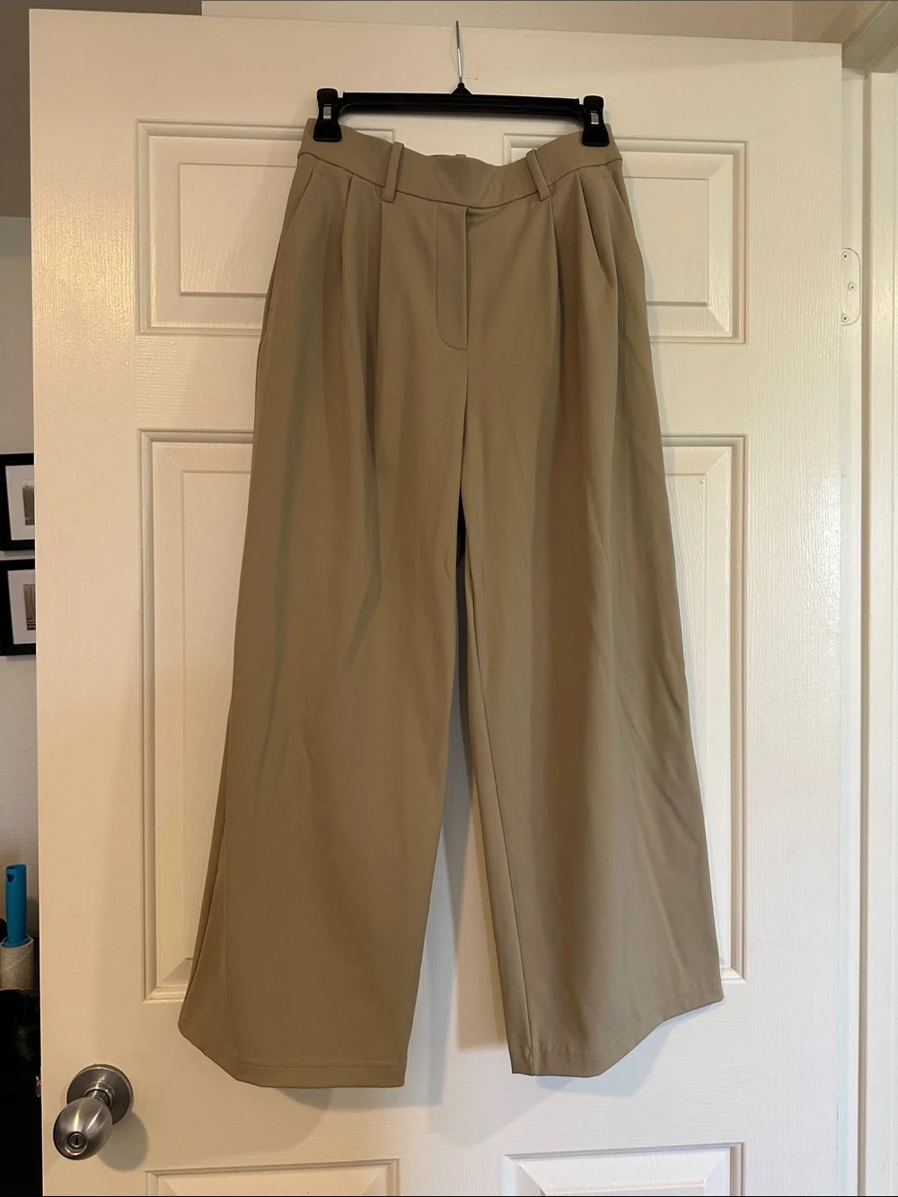 Lululemon daydrift Wide Leg pleated Trousers in Khaki